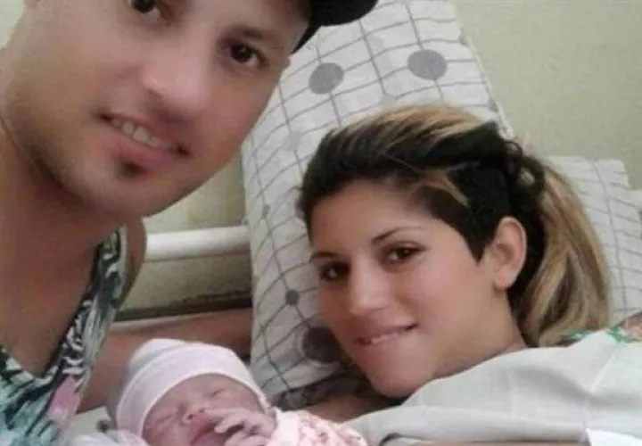 La pareja junto a River Plate.