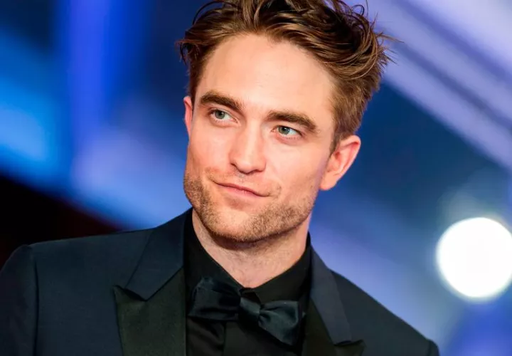 Robert Douglas Thomas Pattinson.