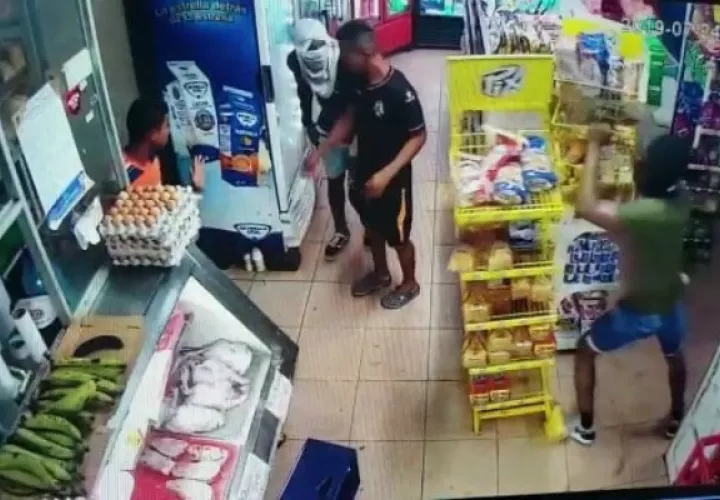 El robo fue grabado por una cámara de video. Foto: Eric A. Montenegro. 