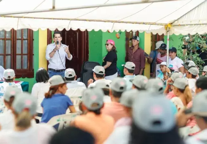 Rómulo Roux calificó los comentarios de Lombana como "ataques de populismo". Twitter