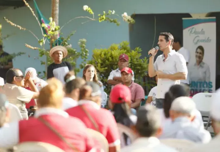 Rómulo Roux culminó su gira por el interior del país. Foto: Cortesía