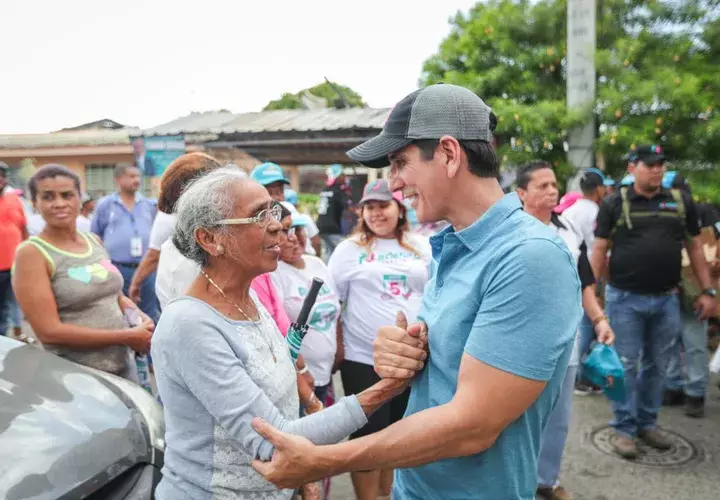 Rómulo Roux dijo que los jubilados no pueden vivir con el pago que reciben hoy. 