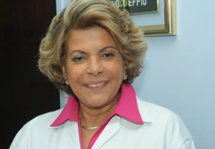 Rosa María Britton.