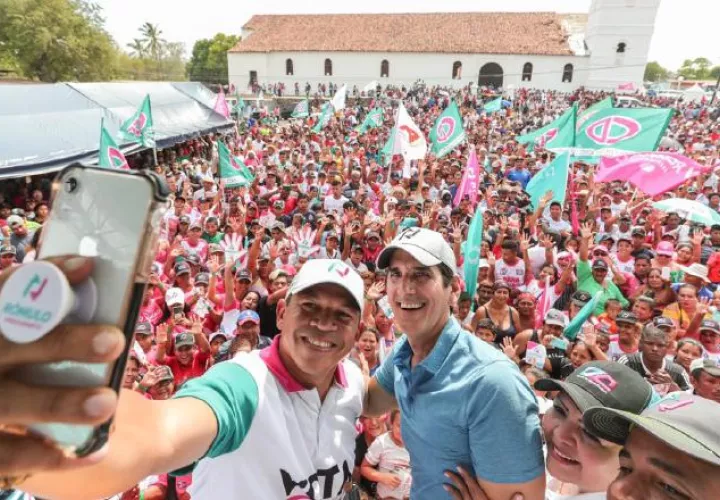 Luis Casís (izq.) y Rómulo Roux (c) forman la dupla de Cambio Democrático para las elecciones. Foto de cortesía