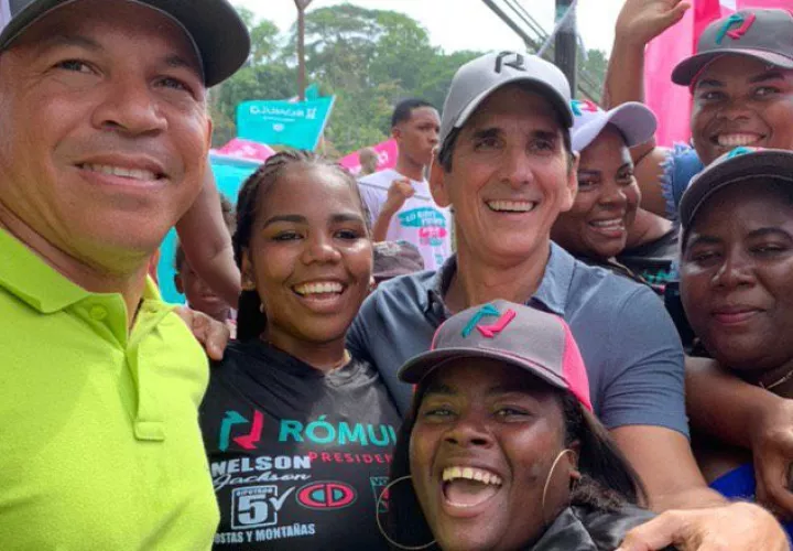 Las concentraciones de apoyo a Roux y Casís, en Antón y Portobelo, estuvieron concurridas. Foto de cortesía