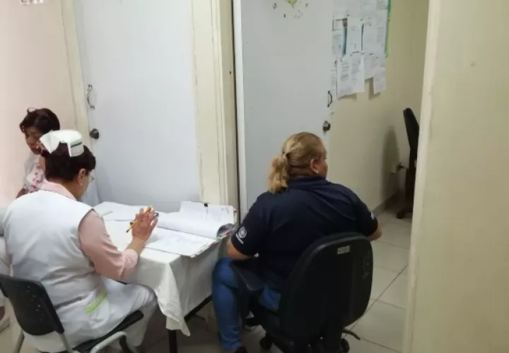 Debido a los problemas con la electricidad se han limitado los cupos de atención médica. Foto/Eric Montenegro