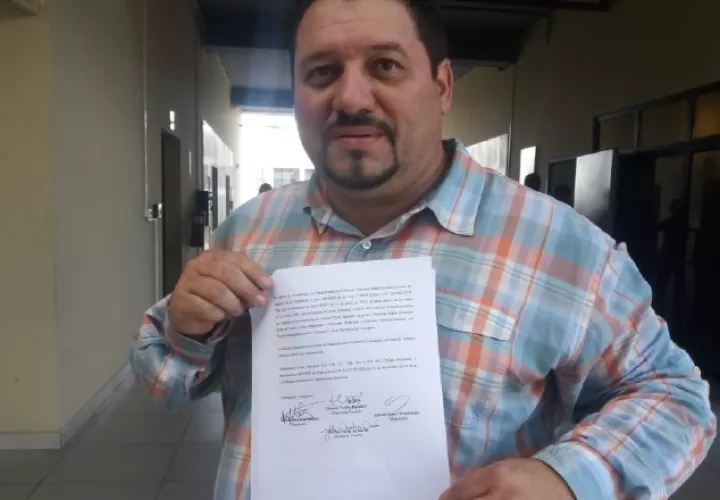 Impugnante se mostró complacido con el fallo definitivo. Foto de Víctor Arosemena 