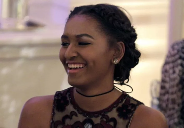 Sasha Obama rompe con tradición familiar, no irá a estudiar a Harvard University.