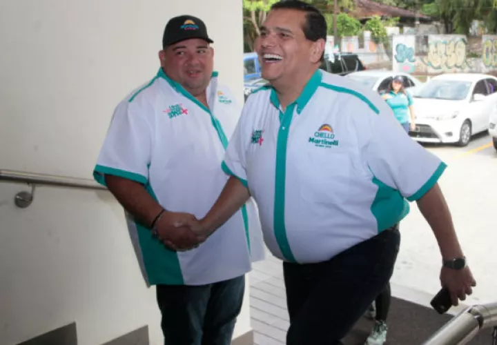 Sergio Gálvez es candidato a tres cargos de elección popular como la Alcaldía de Panamá, Diputado del circuito 8-7 y representante de El Chorrillo. Foto/Víctor Arosemena.