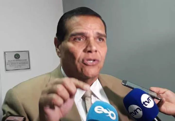 El diputado se mantiene firme en su puesto. Foto de Víctor Arosemena