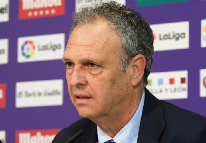 Joaquín Caparrós es el técnico del Sevilla. Foto:EFE