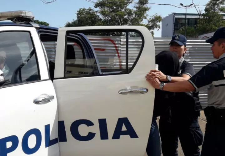 Las estudiantes eran amenazas por el docente. Foto: Mayra Madrid. 