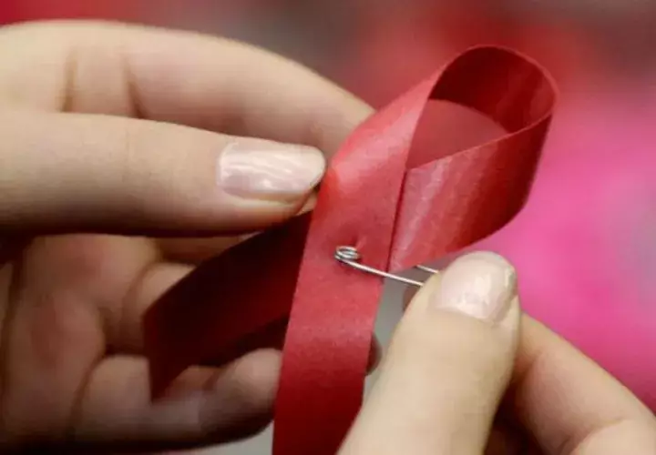 SIDA: la disputa entre la enfermedad y el abandono