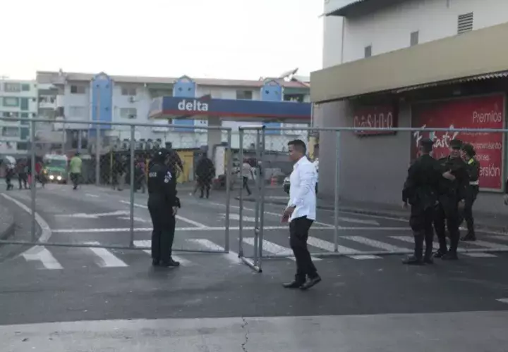 El pasado 2 de enero el SPI  cerró en más de 8 puntos, el acceso al Palacio Justo Arosemena.. Víctor Arosemena