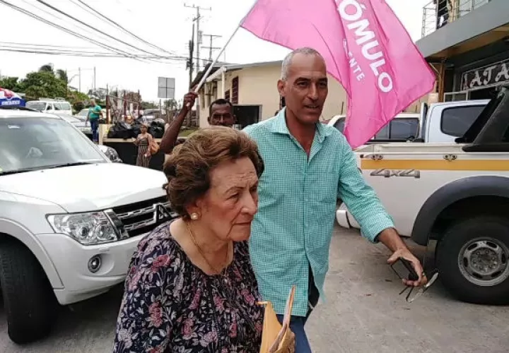 Susana Richa de Torrijos es una de las que reclama. Foto: Eric A. Montenegro.