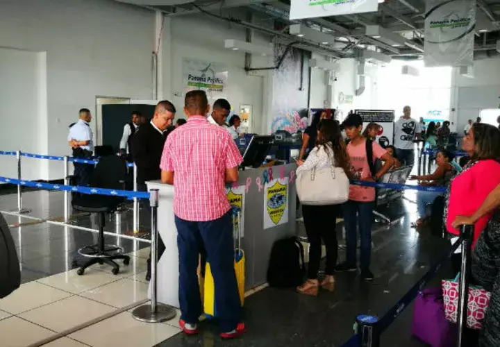 CubaNet denunció irregularidades en tarjetas de turismo Panamá. Foto/Archivos