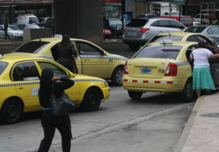 La instalación de cámaras de seguridad en los taxis busca proteger a los taxistas y a los pasajeros.
