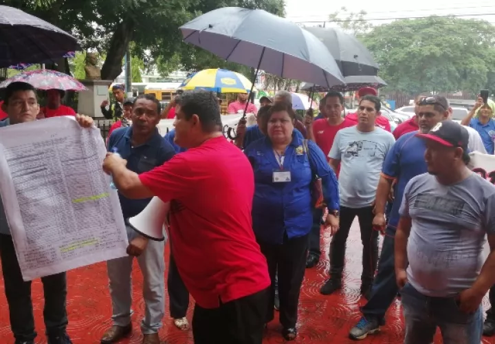 Tomás Velásquez, alcalde de La Chorrera, dijo que aprovechará una reunión ya programada con el presidente electro Laurentino Cortizo, para abordar la problemática presentada por los taxistas. Foto/Eric Montenegro
