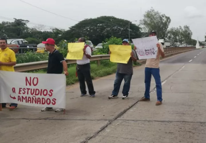  Los conductores exigen respuestas. Foto: Thays Domínguez.