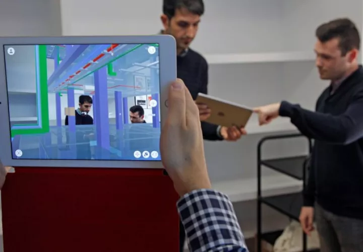 El Teletrabajo permitiría  que los empleados  administren su tiempo. Foto/ EFE