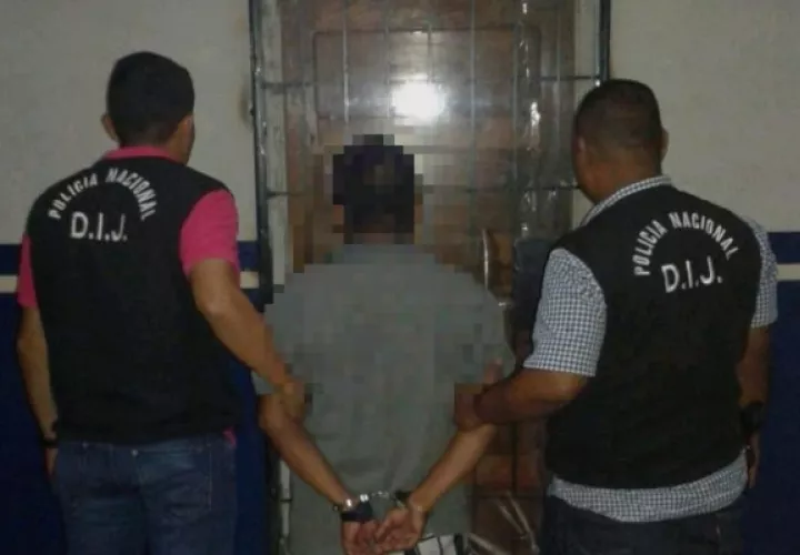 El sujeto de 33 años fue aprehendido en el sector de Finca Caoba 09 en el distrito de Barú, por unidades de la Sub Dirección de Investigación Judicial. Foto/Mayra Madrid