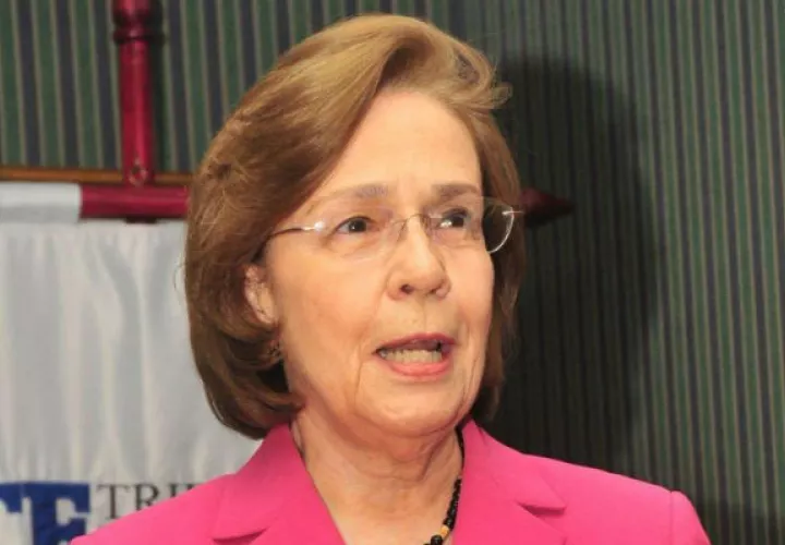 Teresita Yanis de Arias: "descarada manipulación con encuesta". Foto: Archivo Epasa.