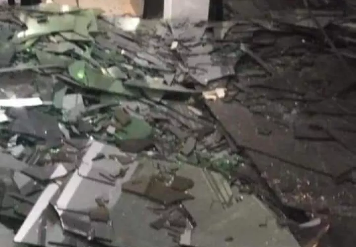 El temblor ocurrió a las 2:41 de la madrugada, 80 kilómetros (50 millas) al sureste de la ciudad de Lagunas, en la región Loreto, cerca de la frontera con Ecuador.