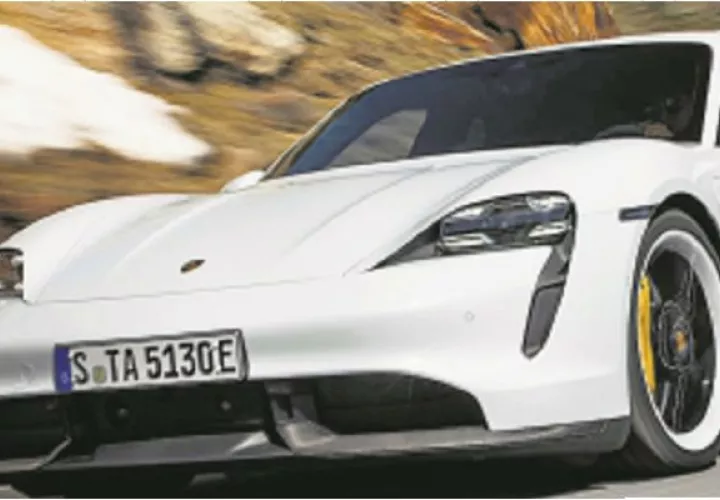 Porsche logró más de veinte mil preventas para el nuevo Taycan por fanáticos de la marca automotriz alemana