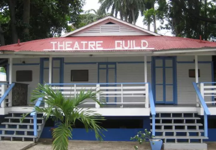 Theatre Guild, en Ancón, está presentando de jueves a sábado, 'Ladies at the Alamo'. Foto: Cortesía.