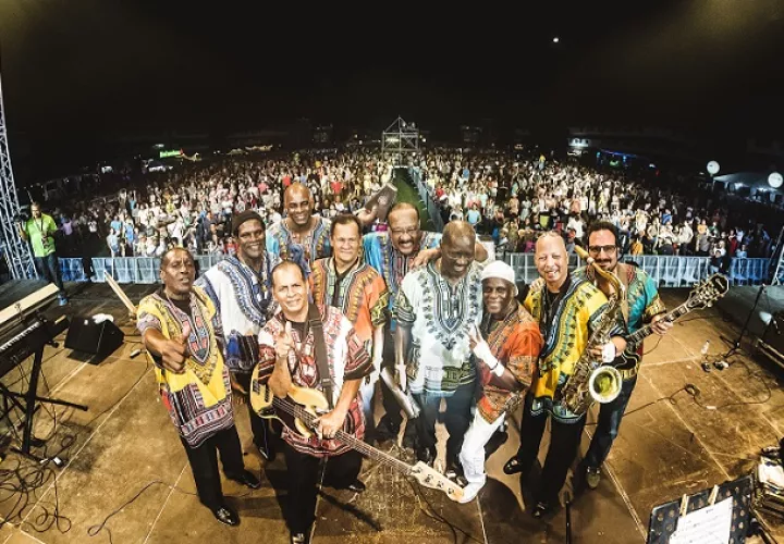 Los Beachers serán el plato fuerte con el que cerrará, el 27 de julio, con broche de oro la Binal las actividades conmemorativas de sus 77 años. Habrá sarao gratis. ¡Todos a bailar! Foto: Archivo
