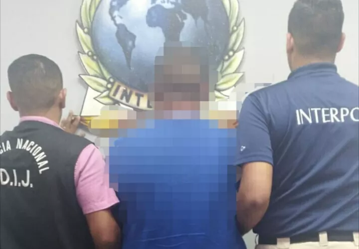 Una fuente cercana al hecho dio a conocer que el sujeto pretendía ingresar a Panamá cuando era verificado por las autoridades panameñas.