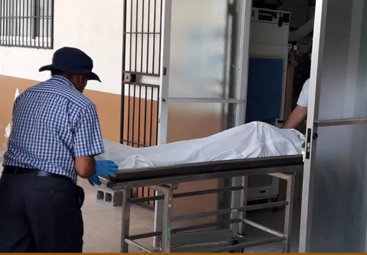 Para este lunes se tiene previsto se realice el examen de necropsia que determine las causas reales de la muerte de esta persona. Foto/Mayra Madrid