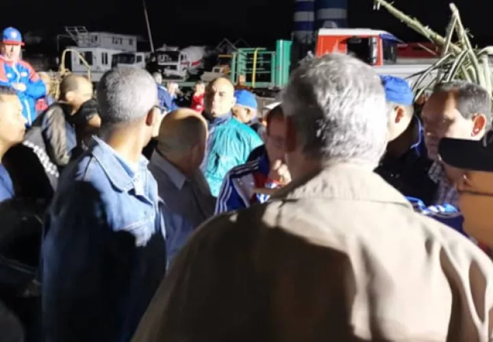 Las autoridades cubanas han llegado a los sectores afectados para dar las soluciones a la población. FOTO/TWITTER/@DiazCanelB