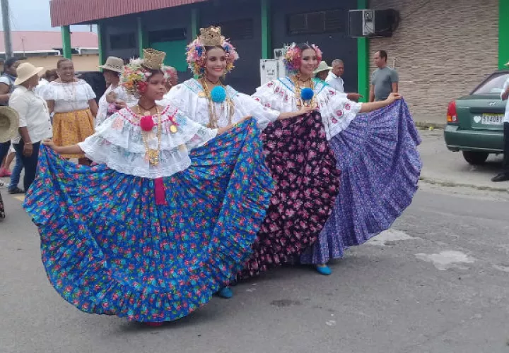 Expertos hablarán sobre la Pollera antonera.