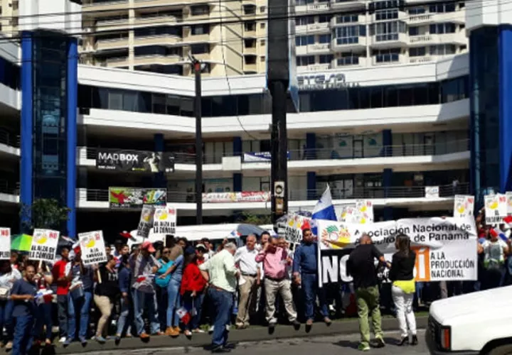 Los trabajadores de Etesa se niegan a mudarse de la actual sede en la que se encuentran.