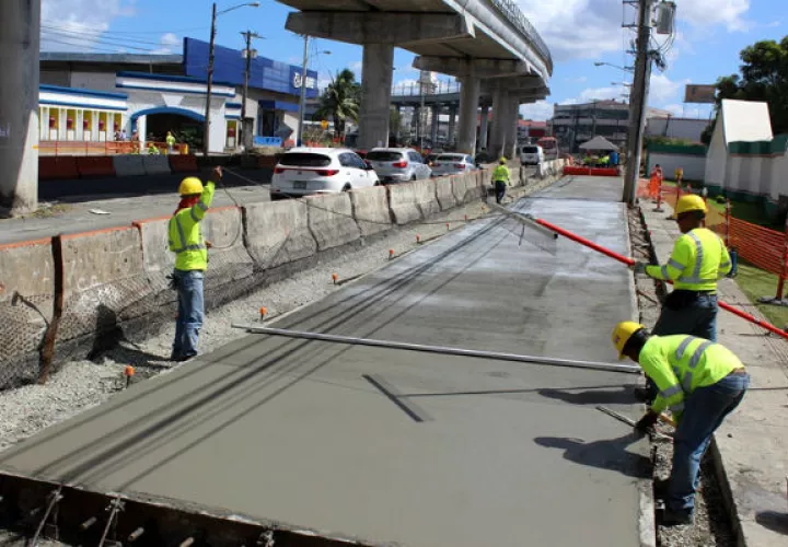 La ampliación de la vía Transístmica.