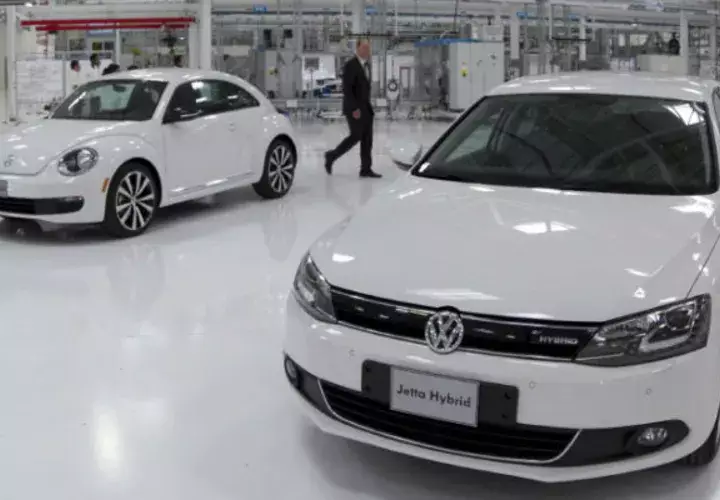 La tendencia mundial es mayor uso de autos eléctricos. /Foto EFE