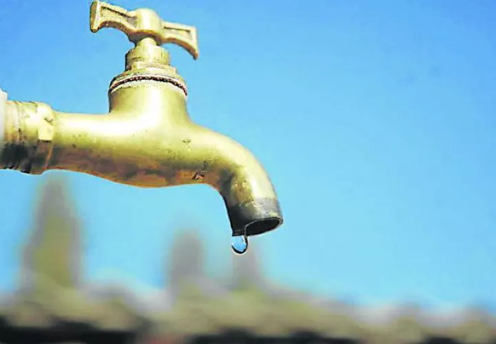 Se esperan puntos sin agua y otros con baja presión. Foto ilustrativa