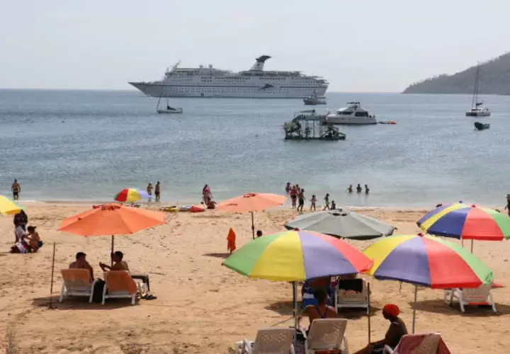 Panamá percibió 4 mil 605 millones de dólares en gastos efectuados por los visitantes 