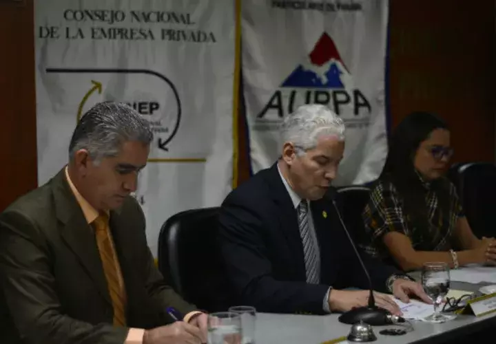 Esta importante cifra evidencia la valiosa contribución de las universidades particulares. 