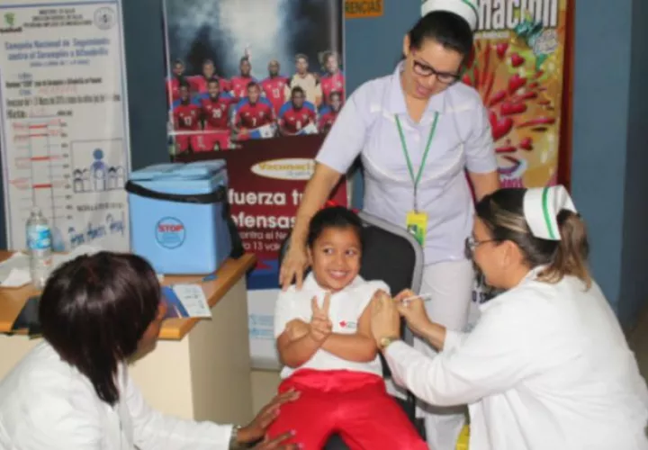 Las vacunas son gratis en los centros de salud. Foto: Panamá América