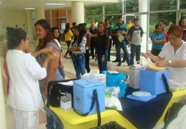 El Ministerio de Salud solició al Instituto Conmemorativo Gorgas hacer un análisis de la vacuna para saber su efectividad.