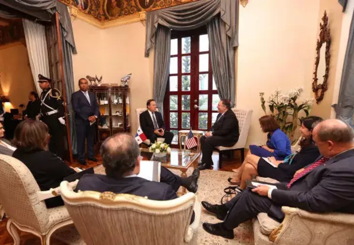 Juan Carlos Varela y Mike Pompeo sí hablaron de China. Foto: EFE