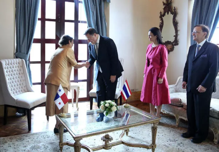 Presidente Juan Carlos Varela recibe la visita de una princesa para acuerdo culinario. Foto: Ministerio de la Presidencia.