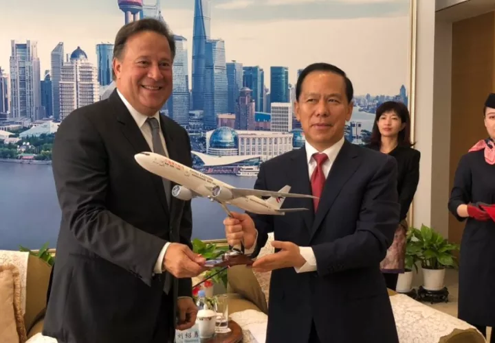 Solo en 2018 el presidente Juan Carlos Varela ha viajado en 17 ocasiones. Foto: Panamá América.