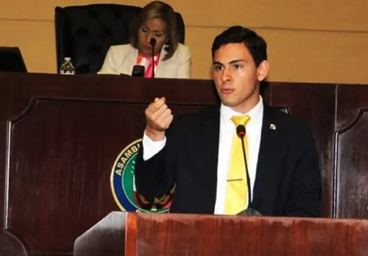 Juan Diego Vásquez propondrá eliminación de beneficios. Foto de archivo