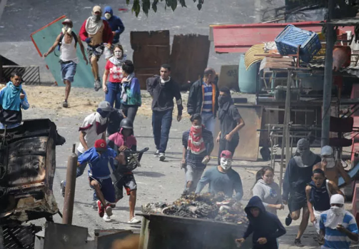 El 30 de abril y el 1 de mayo de este año Juan Guaidó llamó al pueblo a revelarse contra la dictadura de Nicolás Maduro.