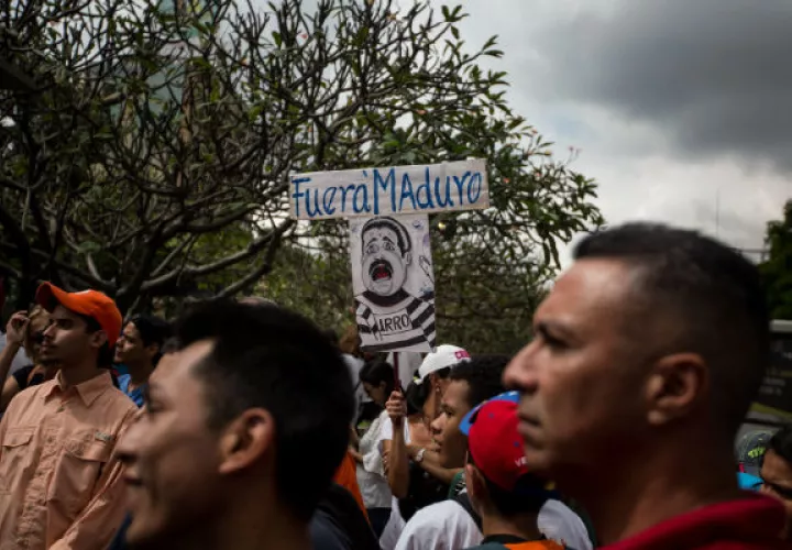 Han expresado su sentimiento con pancartas y golpeando cacerolas. Foto: Archivo/Ilustrativa.