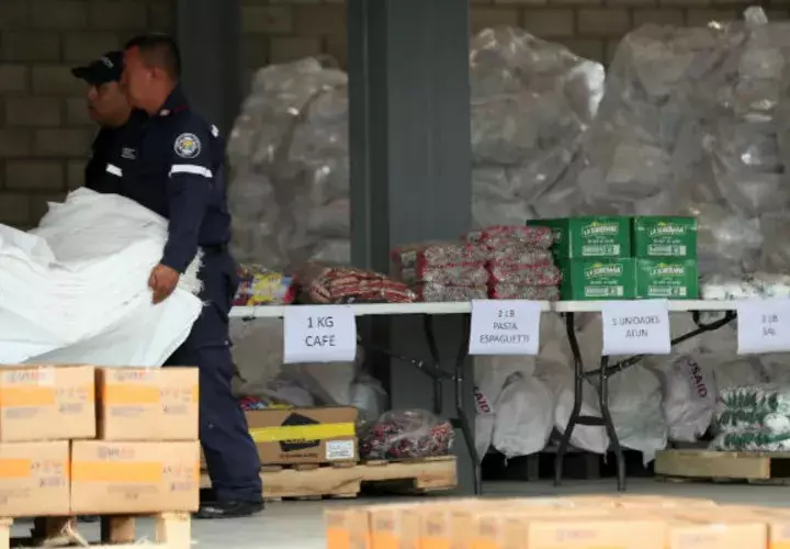 Maduro reiteró que estas donaciones forman parte de un "show" para invadir militarmente el país y desalojar al chavismo del poder, que disfruta desde 1999.