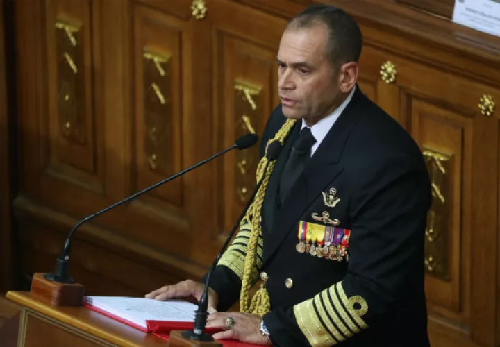 La denuncia de Ceballos se produce en momentos que Estados Unidos y otros países intentan incrementar la presión sobre el presidente Nicolás Maduro.